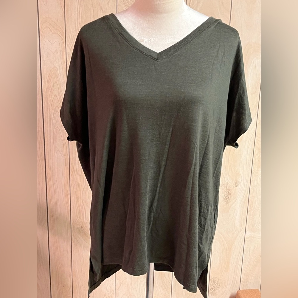 Dark green vneck shirt. Size xxl